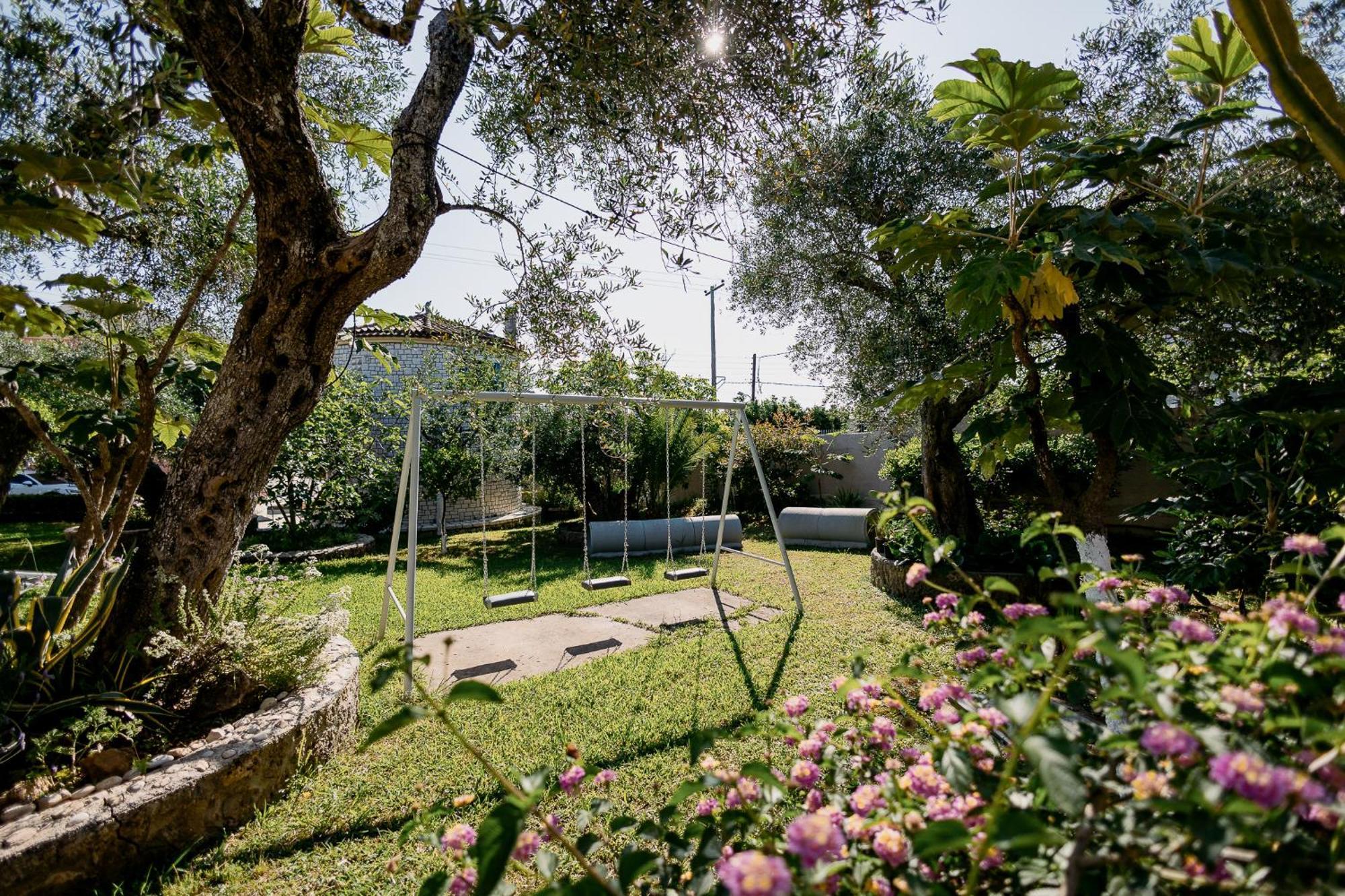 Mathraki Resort Gouviá Extérieur photo